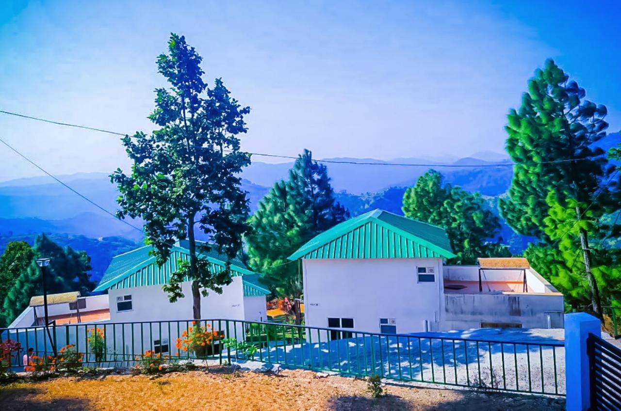 Blue Pine Orchards - Villas Lansdowne Exterior photo